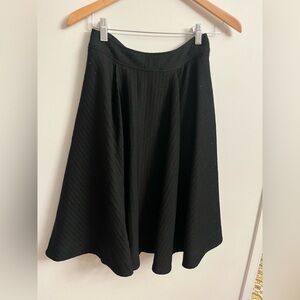 Guess Knit Knee Length Skirt Size SMALL Black